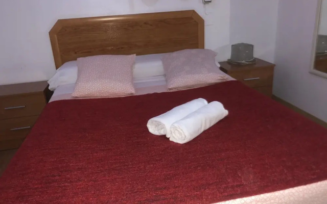 Hostal Village  Multicolor - Adults Only