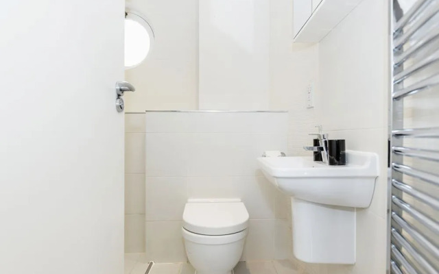 LCS Oxford Street Apartments