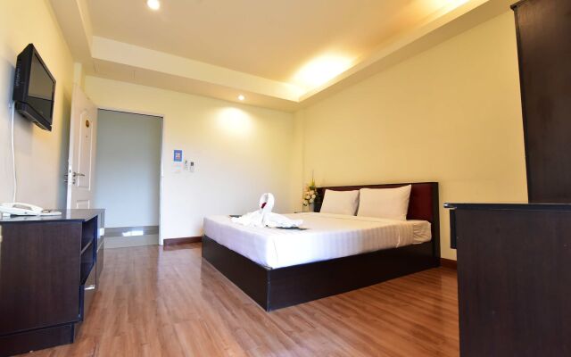 Tharakiree Place Hotel
