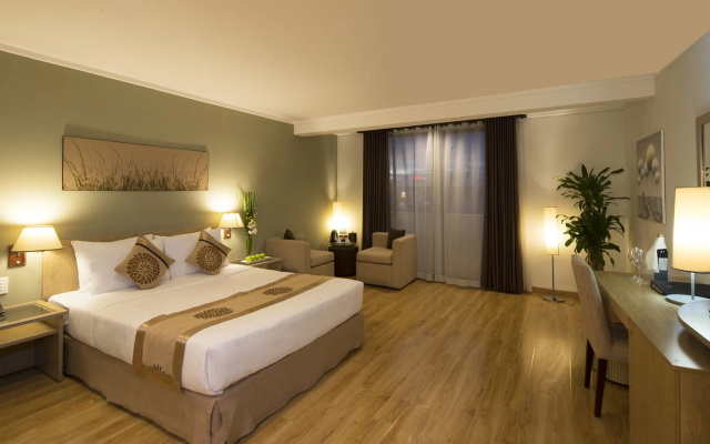 Vien Dong Hotel