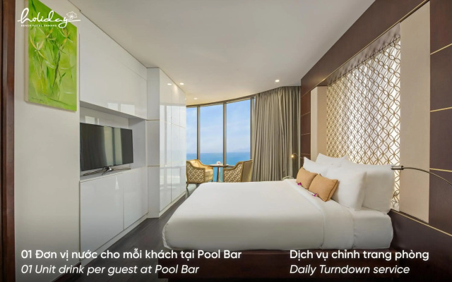 Holiday Beach  Danang