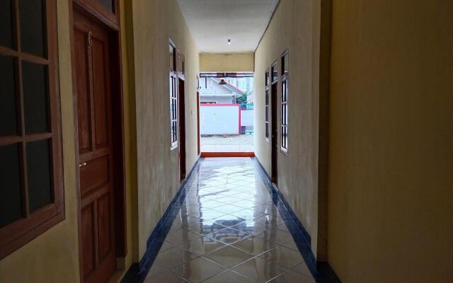 OYO 3767 Permata House