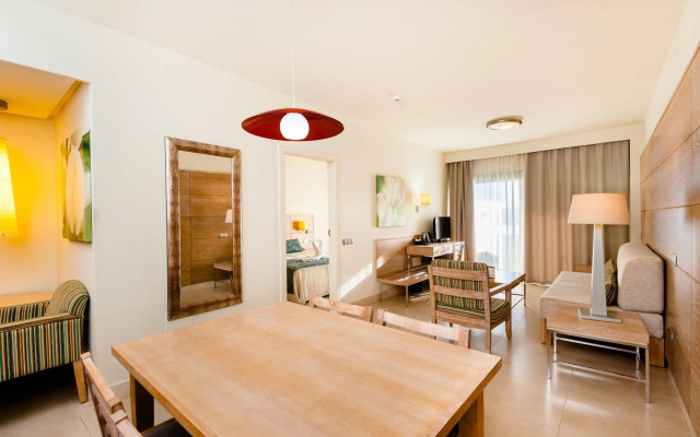 Kn Hotel Arenas del Mar - Adults Only