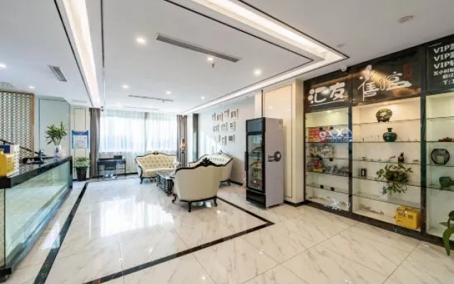 Mouvey·M Hotel (Shanghai Hongqiao International Airport Hangzhong Road Subway Station Branch)