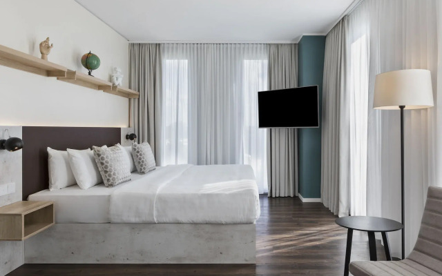 Stellaris Apartment Hotel