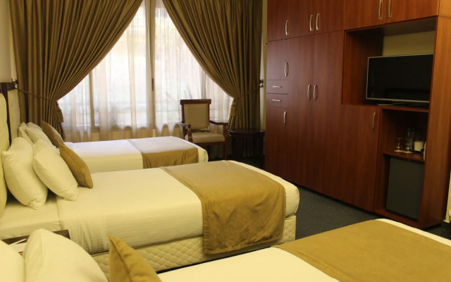 MidTown Hotel & Suites