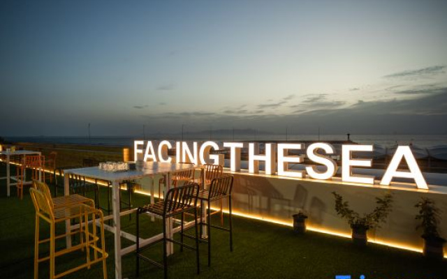 Qingdao Lingshan Island Haishang Starting Hotel