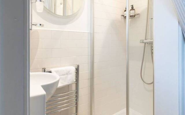 Beautiful 1 Bed Flat in Vibrant Stockbridge