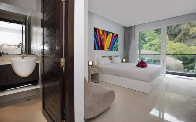 Emerald Hill Patong Apartment 421