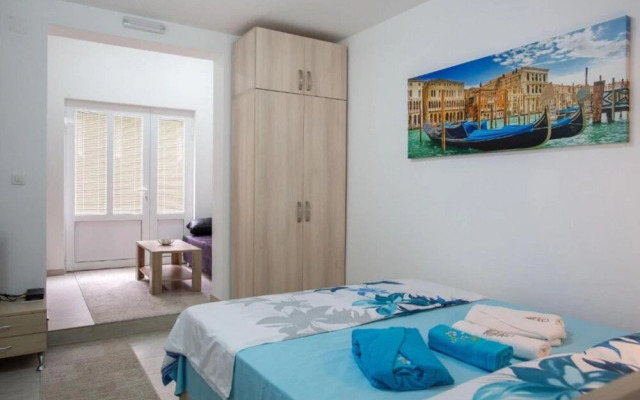 Cozy Studio With Shared Pool in Pr anj Montenegro