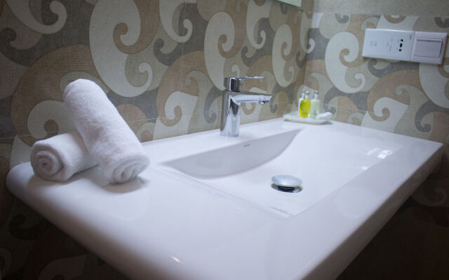 The Suite 262