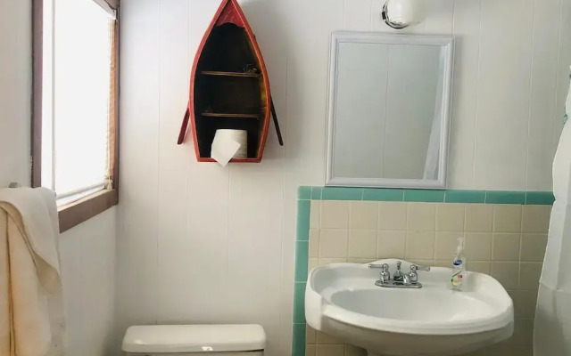 Lake Sparrow Guest House Inc