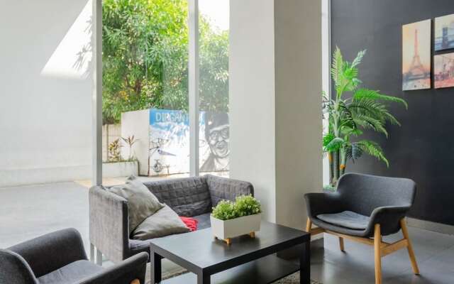 RedDoorz Apartment @ Aeropolis Tangerang