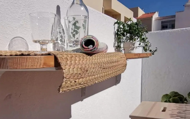 Algarve house, sun, terrace, views and barbecue