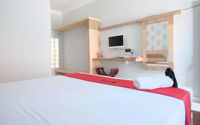 RedDoorz near RSUD Kolonel Abundjani Bangko