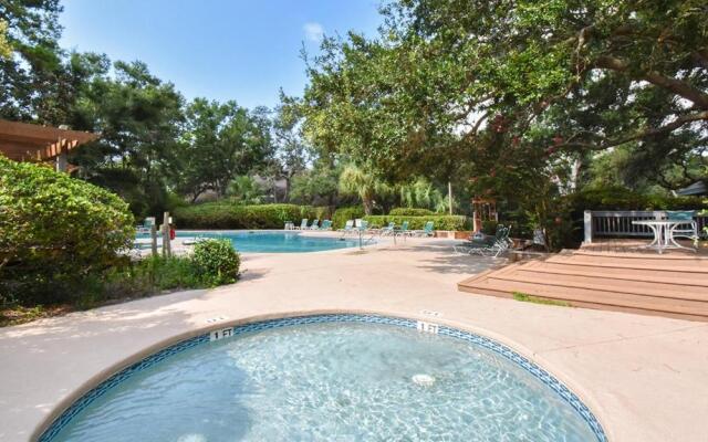 213 Turnberry Village