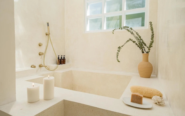 Mazari Luxury Villas