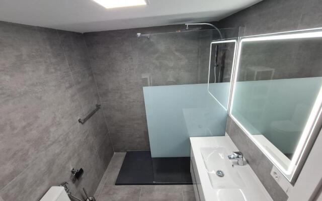 Modern 3 Bedroom Luxury Apartment in Torremolinos