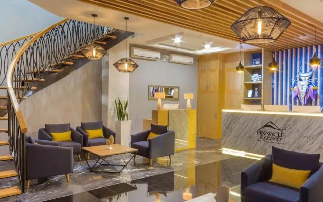 Resorts By Pinnacle 180