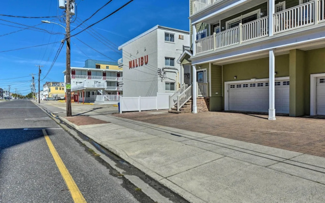 Spacious Wildwood Townhome w/ Covered Balcony