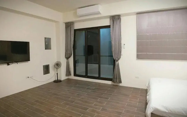 Yuanshan Dahu Homestay