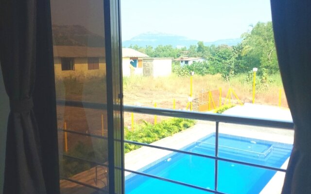 Berryl Resorts