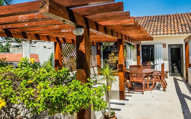 Royal Palms 10 2 Bedroom Condo by RedAwning