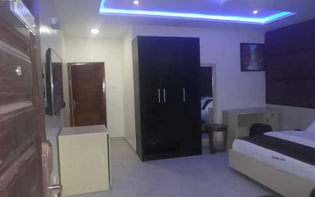 Manhattan Apple Hotel Lekki