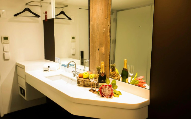 ONOMO Hotel Waterfront