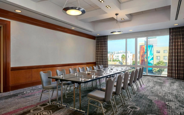 Loews Hollywood Hotel