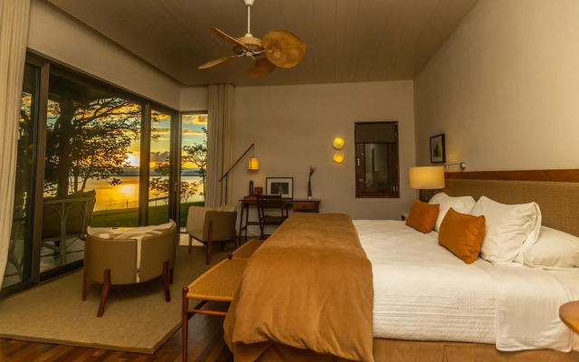 Puerto Valle Hotel de Esteros