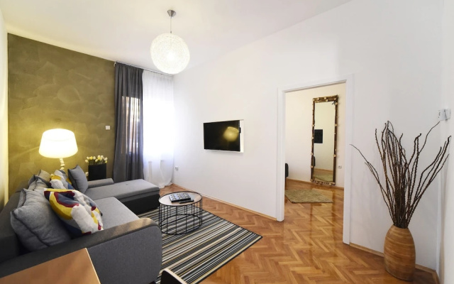 Corner apartments Savska