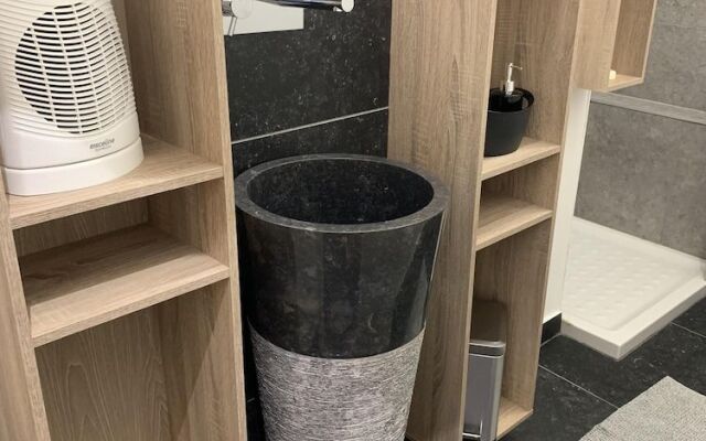 Théâtre Sinne Luxury Apartment