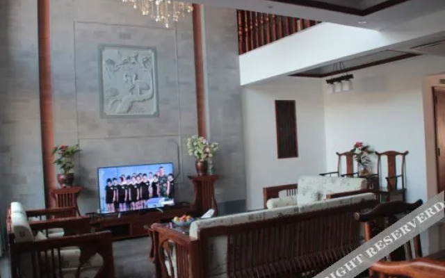 Rujia Huayi Select Hotel (Dali Yangbi County Cangshan West Road)