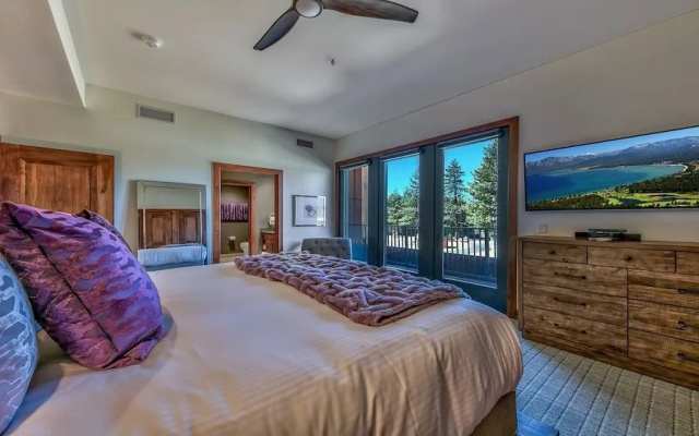 Luxury 3Br Residence steps from Heavenly Village & Gondola 3 Bedroom Condo by RedAwning