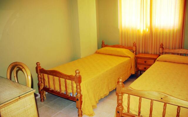Apartamentos Punta Canaret 3000
