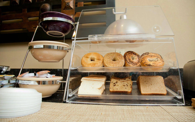Four Points by Sheraton Wakefield Boston Htl&Conference Cntr