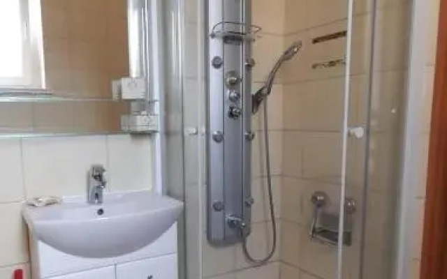 Apartament Kasztanowy