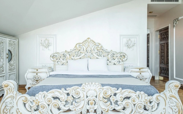 Exquisite Studio in Historic Mansion in Beylerbeyi