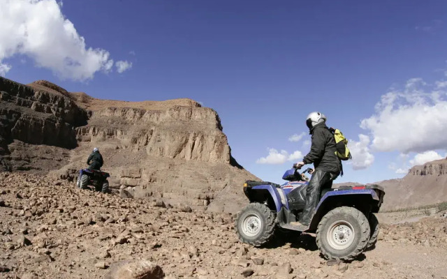 La Villa du Lac- Guest House