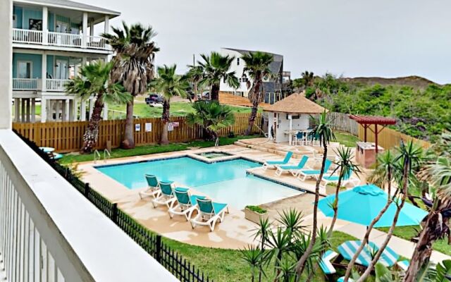 125 Sea Breeze - Studio Condo