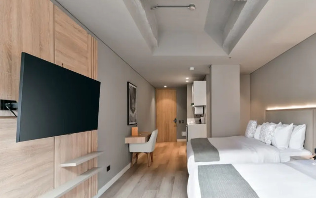 w Majestic 1BR w/ Superb Balcony in Unicentro