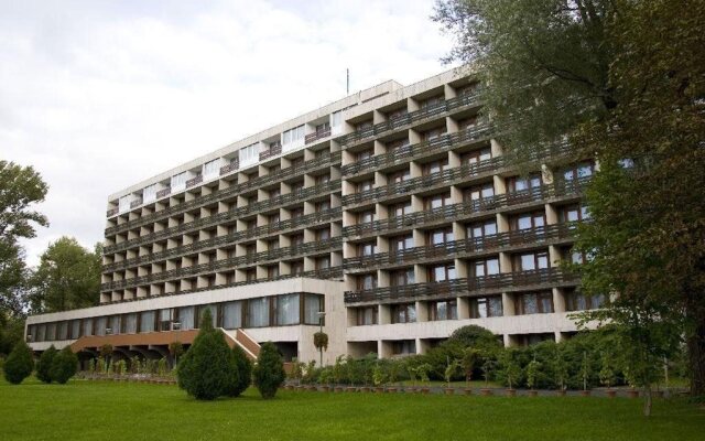 Riviera Park Hotel