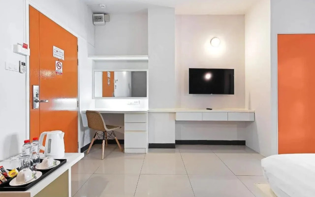 Fullroom 77 Srinakarin