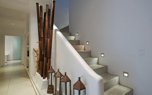 Lux Villa, 5 Master BR, Private Pool, Sunset View!