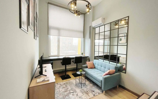 Двухуровневая квартира в стиле Лофт на Нагорной