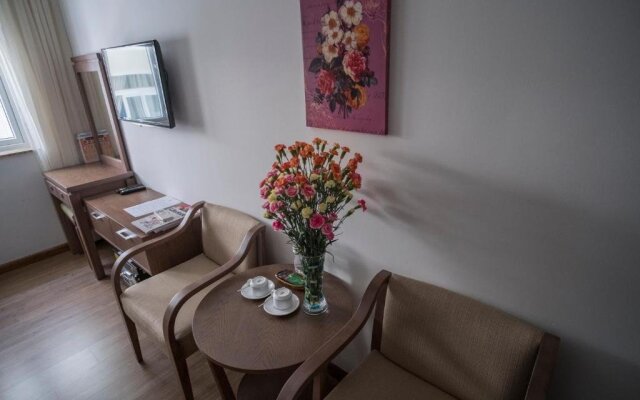 Lila Luxury Hotel & Apartment