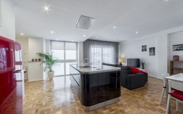 Dot Oporto Flats by Porto City Hosts