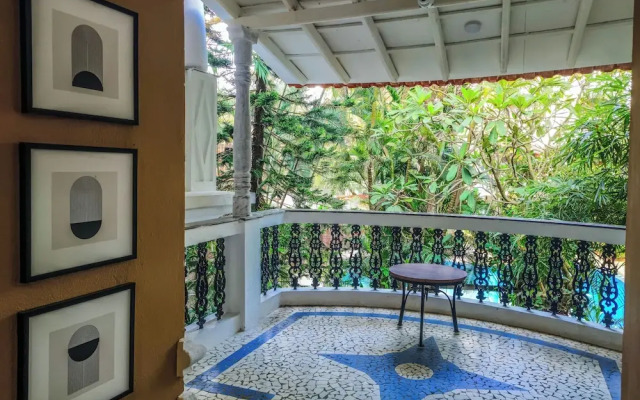 Bellflower Alidia Beach Resort