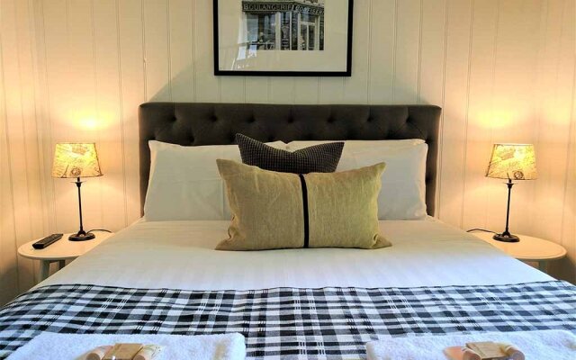 Annie Roe's Luxury Bed & Breakfast